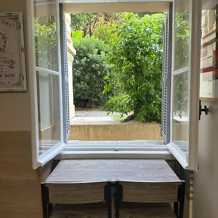 Apartmán In Center, 2mins From Sea